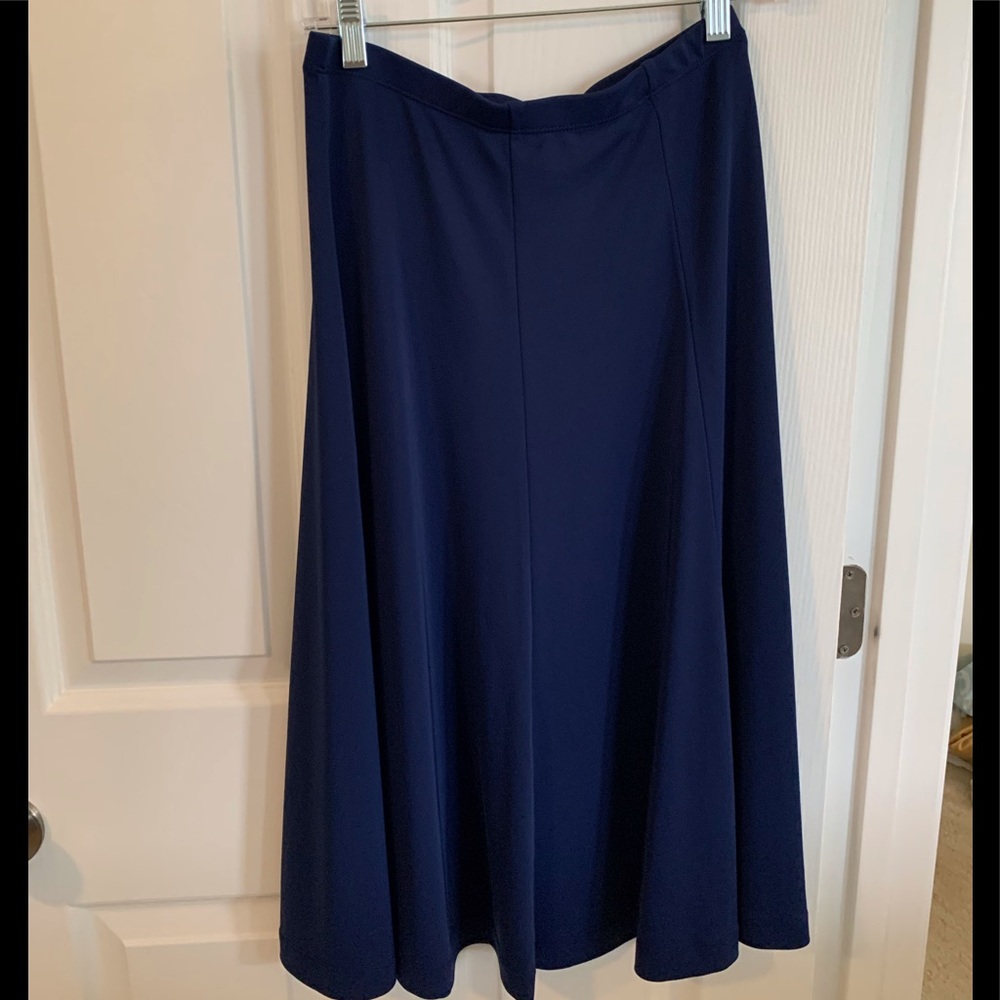 🌹Susan Graver mid length Skirt!